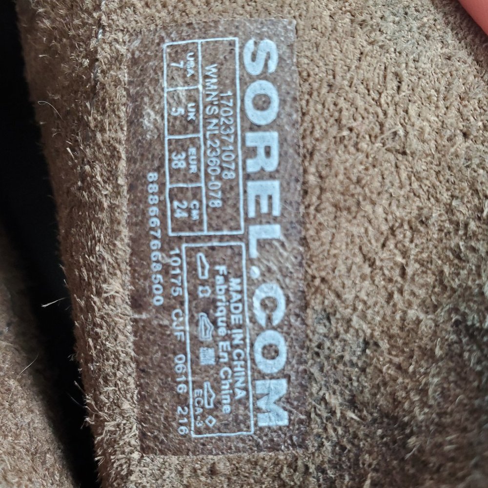Sorel lace up boots 7M - Picture 6 of 7